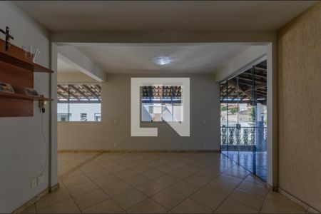 Sala 2 de casa à venda com 5 quartos, 1063m² em Bandeirantes (pampulha), Belo Horizonte
