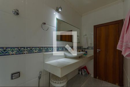 Casa à venda com 1063m², 5 quartos e 7 vagas Casa à venda com 1063m², 5 quartos e 7 vagasBanheiro Social