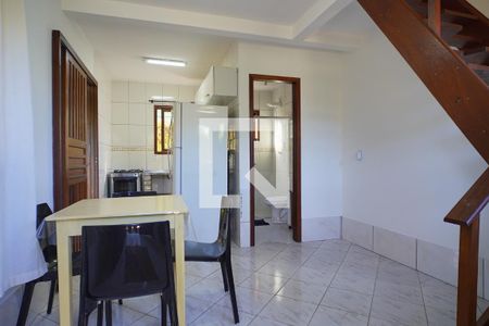 Sala de casa de condomínio para alugar com 2 quartos, 54m² em Campeche Central, Florianópolis