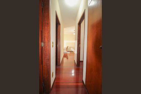 Corredor de apartamento à venda com 3 quartos, 78m² em Taquaral, Campinas