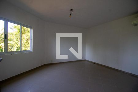 Suíte 1 de casa para alugar com 3 quartos, 400m² em Vargem Grande, Rio de Janeiro