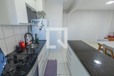 Cozinha de apartamento à venda com 3 quartos, 79m² em Heliópolis, Belo Horizonte