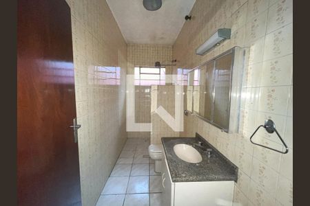 Banheiro de casa para alugar com 3 quartos, 220m² em Americanópolis, São Paulo