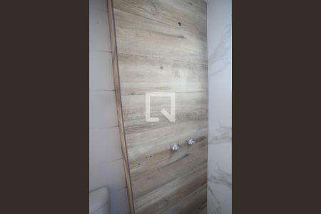 Apartamento à venda com 54m², 2 quartos e 1 vaga Apartamento à venda com 54m², 2 quartos e 1 vagaBanheiro