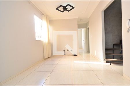 Sala de estar de apartamento à venda com 3 quartos, 70m² em Fernão Dias, Belo Horizonte