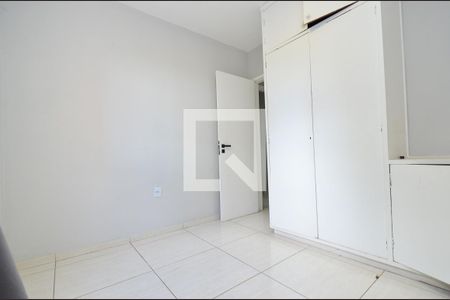 Quarto1 de apartamento à venda com 3 quartos, 70m² em Fernão Dias, Belo Horizonte
