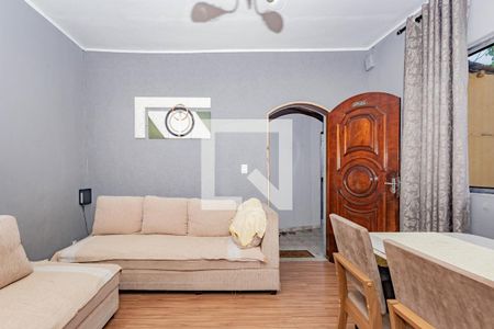 Sala de casa à venda com 2 quartos, 223m² em Vila Caraguatá, São Paulo