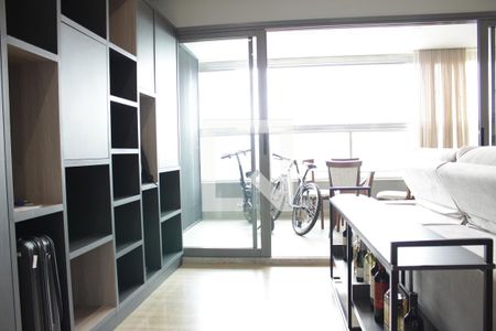 Apartamento para alugar com 66m², 1 quarto e 1 vagaSala