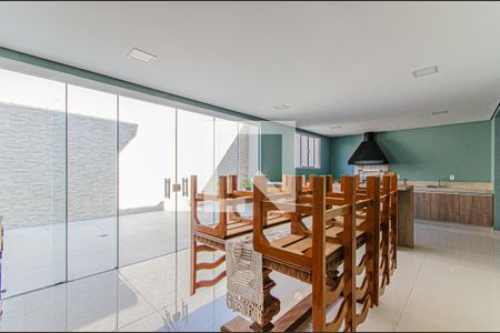 Casa à venda com 400m², 3 quartos e 4 vagasCozinha Andar Inferior