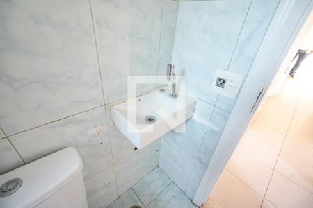 Apartamento à venda com 59m², 2 quartos e 1 vaga Apartamento à venda com 59m², 2 quartos e 1 vagaBanheiro