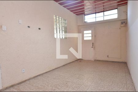 Sala de tv de casa à venda com 3 quartos, 240m² em Ipiranga, Belo Horizonte