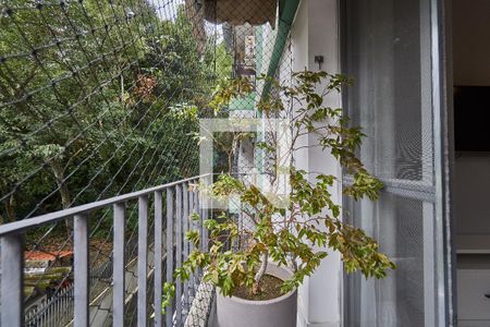 Apartamento à venda com 100m², 3 quartos e 1 vaga Apartamento à venda com 100m², 3 quartos e 1 vagaQuarto Suite Varanda