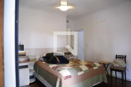 Casa à venda com 620m², 4 quartos e 4 vagasSuíte 1