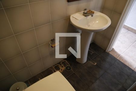 Casa à venda com 620m², 4 quartos e 4 vagasBanheiro de serviço 2