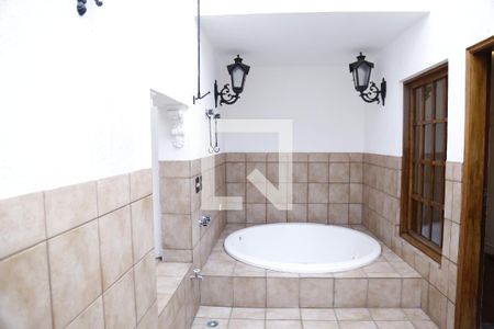 Casa à venda com 620m², 4 quartos e 4 vagasBanheiro da Suíte Master