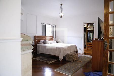 Casa à venda com 620m², 4 quartos e 4 vagasSuíte Master