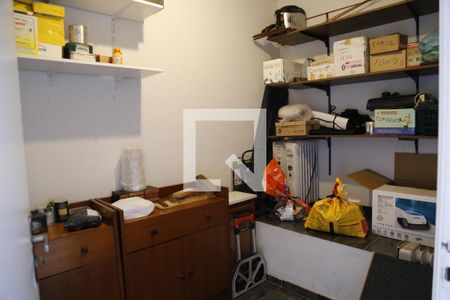 Casa à venda com 620m², 4 quartos e 4 vagasDepósito