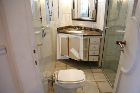 Casa à venda com 620m², 4 quartos e 4 vagasBanheiro da Suíte 2