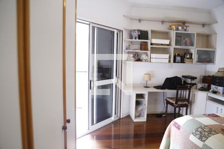 Casa à venda com 620m², 4 quartos e 4 vagasSuíte 1