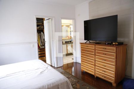 Casa à venda com 620m², 4 quartos e 4 vagasSuíte Master