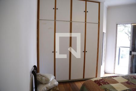 Casa à venda com 620m², 4 quartos e 4 vagasSuíte 1