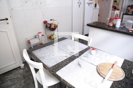 Casa à venda com 620m², 4 quartos e 4 vagasCopa