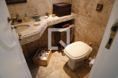 Casa à venda com 620m², 4 quartos e 4 vagasLavabo