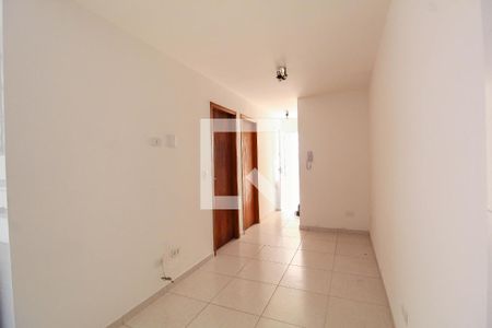 Sala/Cozinha de casa de condomínio para alugar com 2 quartos, 35m² em Vila Invernada, São Paulo