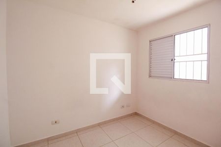 Quarto 2 de casa de condomínio para alugar com 2 quartos, 35m² em Vila Invernada, São Paulo