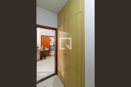 Corredor - Armário de casa de condomínio à venda com 3 quartos, 66m² em Jardim Atlântico, Belo Horizonte