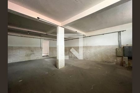 Casa à venda com 220m², 1 quarto e sem vaga Casa à venda com 220m², 1 quarto e sem vagaGaragem