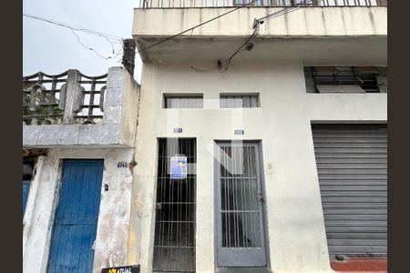 Casa à venda com 220m², 1 quarto e sem vaga Casa à venda com 220m², 1 quarto e sem vagaFachada