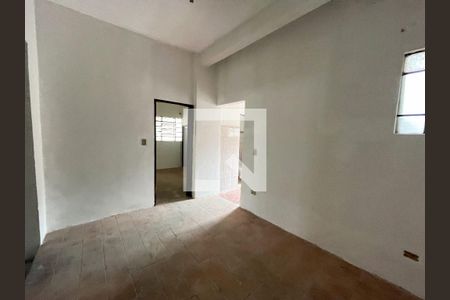 Casa à venda com 220m², 1 quarto e sem vaga Casa à venda com 220m², 1 quarto e sem vagaQuarto