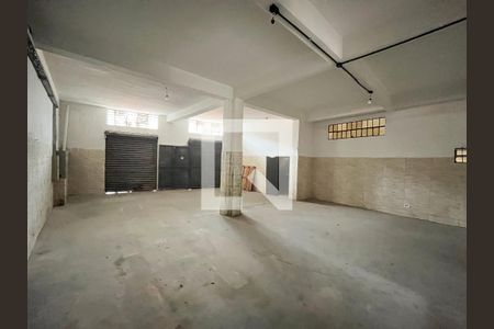 Casa à venda com 220m², 1 quarto e sem vaga Casa à venda com 220m², 1 quarto e sem vagaGaragem