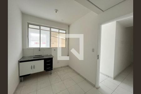 Cozinha de kitnet/studio para alugar com 1 quarto, 37m² em Jardim Oriental, São Paulo