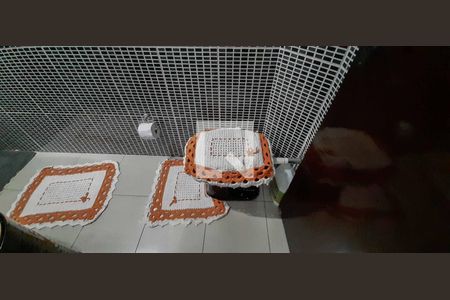 Banheiro de casa à venda com 3 quartos, 131m² em Jardim das Flores, Osasco