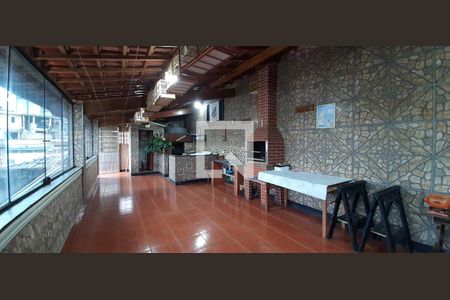Área comum de casa à venda com 3 quartos, 131m² em Jardim das Flores, Osasco
