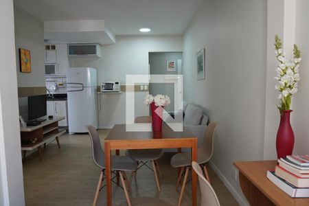 Sala de apartamento à venda com 2 quartos, 49m² em Pinheiros, São Paulo
