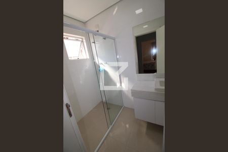 Casa para alugar com 437m², 5 quartos e 8 vagasBanheiro da Suíte 2