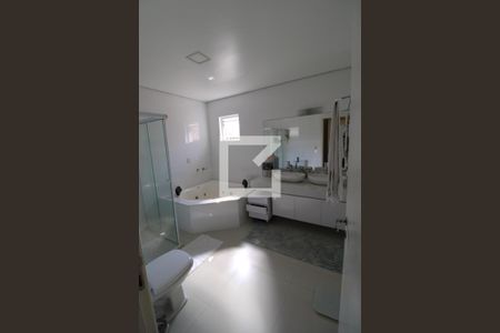 Casa para alugar com 437m², 5 quartos e 8 vagasBanheiro da Suíte 3