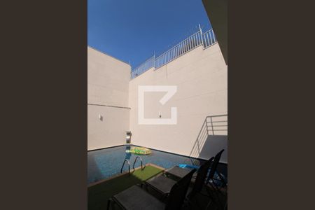 Casa para alugar com 437m², 5 quartos e 8 vagasÁrea comum - Piscina