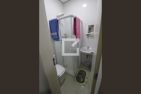 Casa para alugar com 437m², 5 quartos e 8 vagasBanheiro de serviço