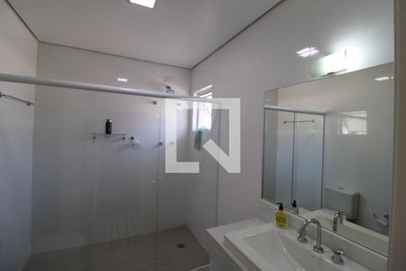Casa para alugar com 437m², 5 quartos e 8 vagasBanheiro da Suíte 1