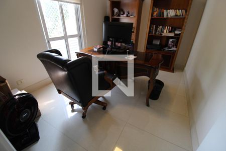 Escritório de casa à venda com 5 quartos, 437m² em Vila Inah, São Paulo