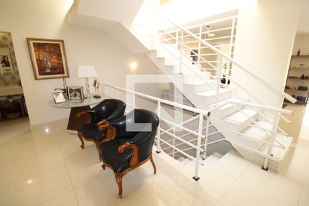 Sala de casa à venda com 5 quartos, 437m² em Vila Inah, São Paulo