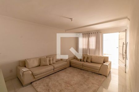Sala de casa à venda com 3 quartos, 220m² em Dom Cabral, Belo Horizonte