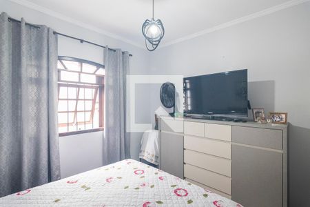 Casa à venda com 219m², 3 quartos e 4 vagas Casa à venda com 219m², 3 quartos e 4 vagasQuarto 2