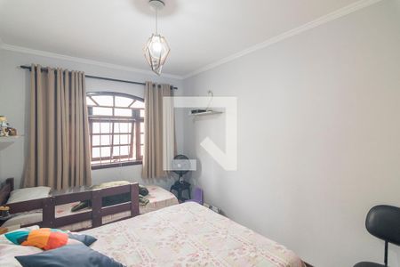 Casa à venda com 219m², 3 quartos e 4 vagas Casa à venda com 219m², 3 quartos e 4 vagasQuarto 3