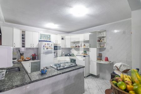 Casa à venda com 219m², 3 quartos e 4 vagas Casa à venda com 219m², 3 quartos e 4 vagasCozinha