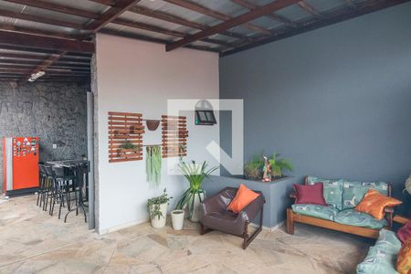 Casa à venda com 219m², 3 quartos e 4 vagas Casa à venda com 219m², 3 quartos e 4 vagasÁrea da Churrasqueira